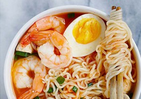 Mì ramen nấu tôm, nấm