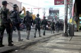 Philippines steps up raid on Islamic militants in Marawi