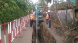 Khẩn trương hoàn thành đường ống thu gom nước thải sinh hoạt