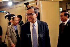 Cambodia lifts ban on former opposition leader’s return