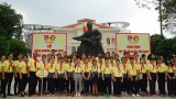 “我热爱越南祖国”旅程吸引100多名青少年参加