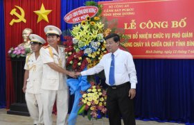 Trao quyết định bổ nhiệm 2 Phó giám đốc Cảnh sát PCCC và Cứu nạn cứu hộ tỉnh