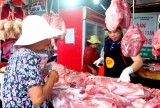 Khai trương thêm 12 sạp thịt an toàn tại chợ Thủ Dầu Một