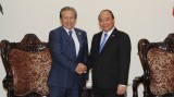 越南政府总理阮春福会见马来西亚外交部长