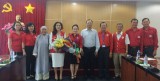 Provincial Party Committee Vice-Secretary Nguyen Huu Tu meets with provincial Red Cross Society’s delegation