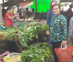 Giỏ nhựa đi chợ - việc nhỏ nên làm