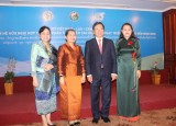 越老柬三国妇女加强友好合作关系