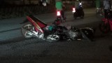 Va chạm giữa hai xe máy trong đêm, 4 người bị thương