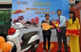 SHB Bình Dương: Trao thưởng xe máy Honda Lead cho khách hàng may mắn