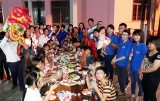 Trung thu cho các em lớp học tình thương phường Phú Lợi