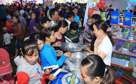 Gạo sạch đến với công nhân