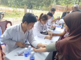 Khám bệnh và phát thuốc miễn phí người dân có hoàn cảnh khó khăn và đồng bào dân tộc Chăm tại xã Minh Hòa, huyện Dầu Tiếng