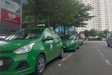 Các hãng taxi truyền thống tại Bình Dương: Học cách “sống chung” với Uber, Grab