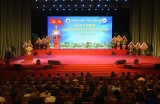 阮春福出席广南—岘港特区区委成立50周年纪念典礼