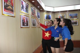 纪念俄罗斯十月革命胜利100周年图片展