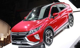Mitsubishi Eclipse Cross - tân binh SUV cạnh tranh Toyota C-HR