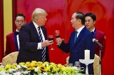越南国家主席陈大光主持国宴 欢迎美国总统特朗普访问越南