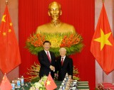 越南与中国签署和互换19项合作文件