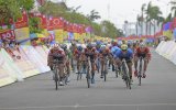Le Nguyen Minh wins second stage of television cycling event