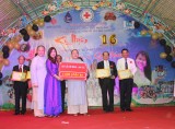 Que Huong charity center marks 16th anniversary