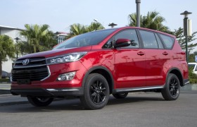 Toyota Innova Venturer giá 855 triệu tại Việt Nam
