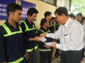 Điểm tựa của công nhân lao động