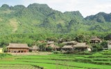 Giang Mo village offers community tours