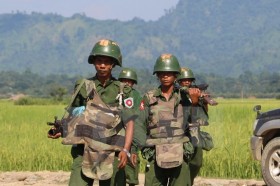 Myanmar: demonstrators clash with police
