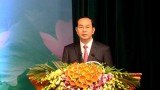 越南国家主席陈大光出席模范基层工会主席表彰大会