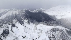 Avalanche kills one in Japan ski resort after volcanic eruption