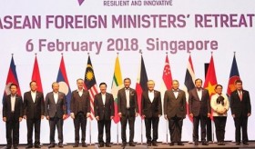 越南政府副总理兼外长范平明出席东盟外长非正式会议
