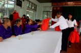 Ủy ban MTTQ Việt Nam tỉnh: Trao hơn 1.600 phần quà cho các đối tượng bảo trợ xã hội