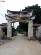 Phu Van village combines horticulture and tourism