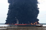 Indonesia: Cháy tàu chở hàng, 4 người thiệt mạng và mất tích