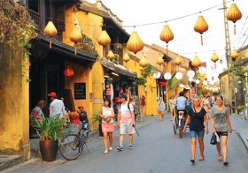 Thị trường du lịch dịp lễ 30-4: Tour ngắn ngày hút khách