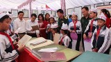 “黄沙与长沙归属越南”地图资料展在和平省举行