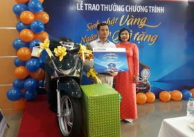 LienViet PostBank - Chi nhánh Bình Dương trao thưởng chương trình “Sinh nhật vàng – Ngập tràn quà tặng”
