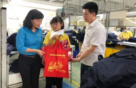 Chung tay chăm lo cho công nhân