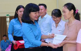 Chung tay vì người lao động