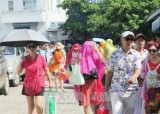旅游总局局长阮文俊：来越国际游客需遵守越南法律规定