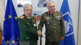 越南国防部副部长阮志咏在欧盟成员国国防部长会议上发表重要讲话