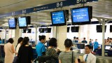 越南全国各航空港旅客客流量持续猛增
