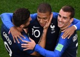 Mbappe lập kỷ lục, đưa tuyển Pháp vào vòng 1/8 World Cup 2018