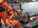 Indonesia: At least 12 killed in ferry sinking