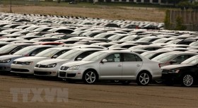 Thai government urged to keep 80 percent tariff on imported cars