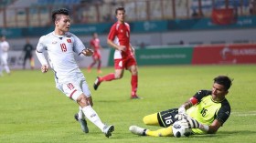 2018年亚运会男足：越南队2-0击败尼泊尔队 与日本队提前一轮晋级淘汰赛
