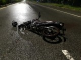 Điều tra vụ nam thanh niên chết bên cạnh xe máy trên đường