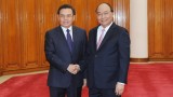阮春福总理会见来访的老挝建国阵线中央委员会主席赛宋蓬·丰威汉