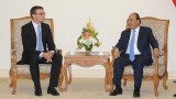 越南政府总理阮春福会见爱沙尼亚外交部长