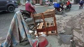 Hố sâu giữa đường đã được xử lý